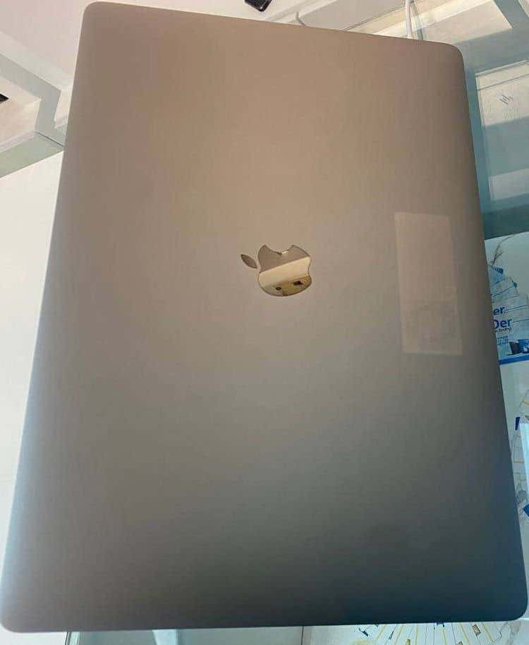 Apple MacBook Pro