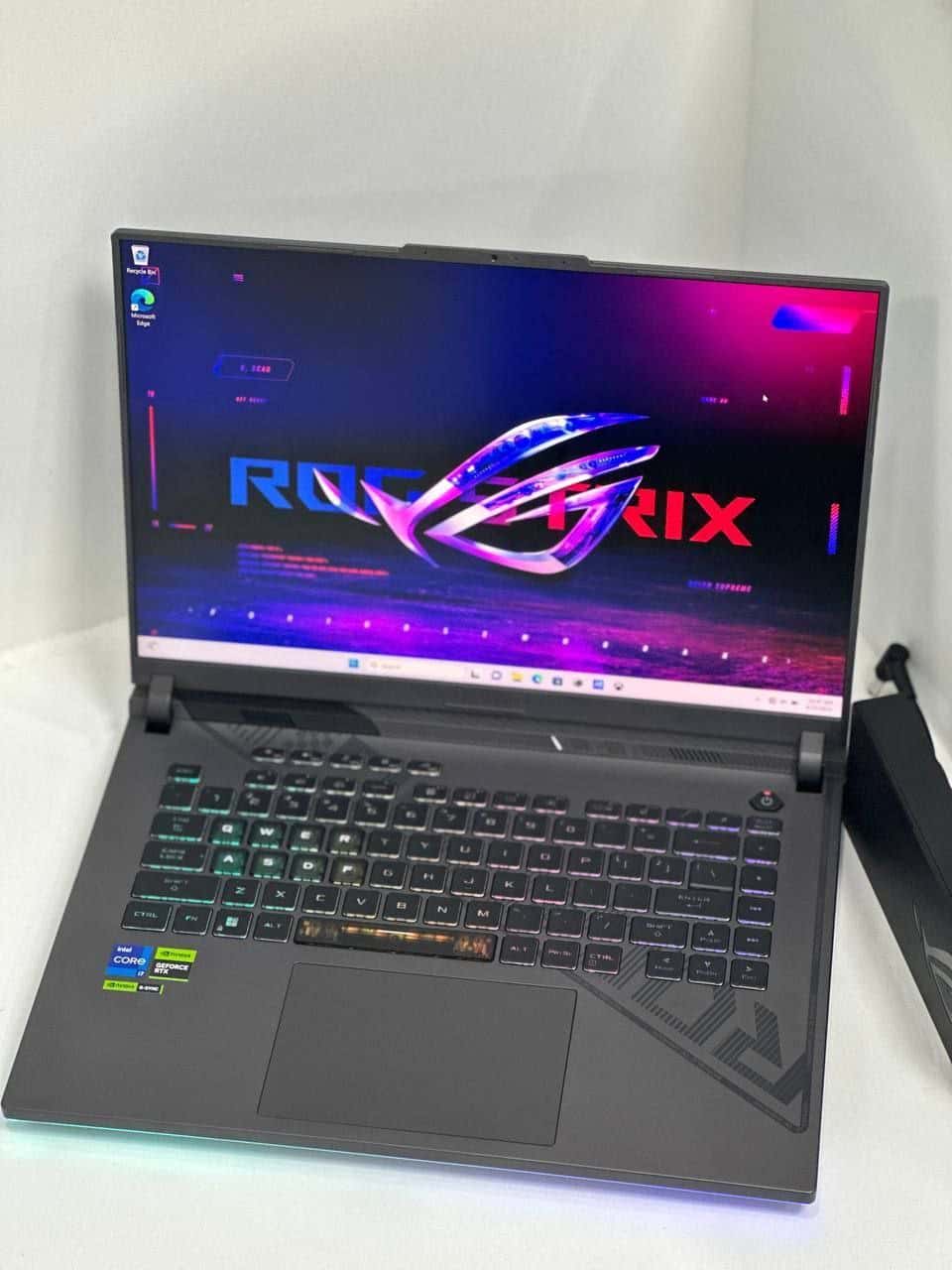 Asus ROG STRIX G614JV